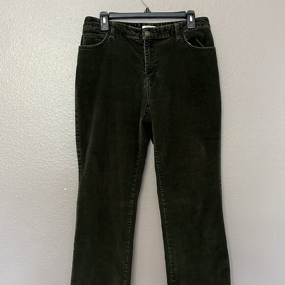 St. John's Bay Straight Leg Stretch Women's Olive Green Corduroy Pants Size 10 - Picture 5 of 16